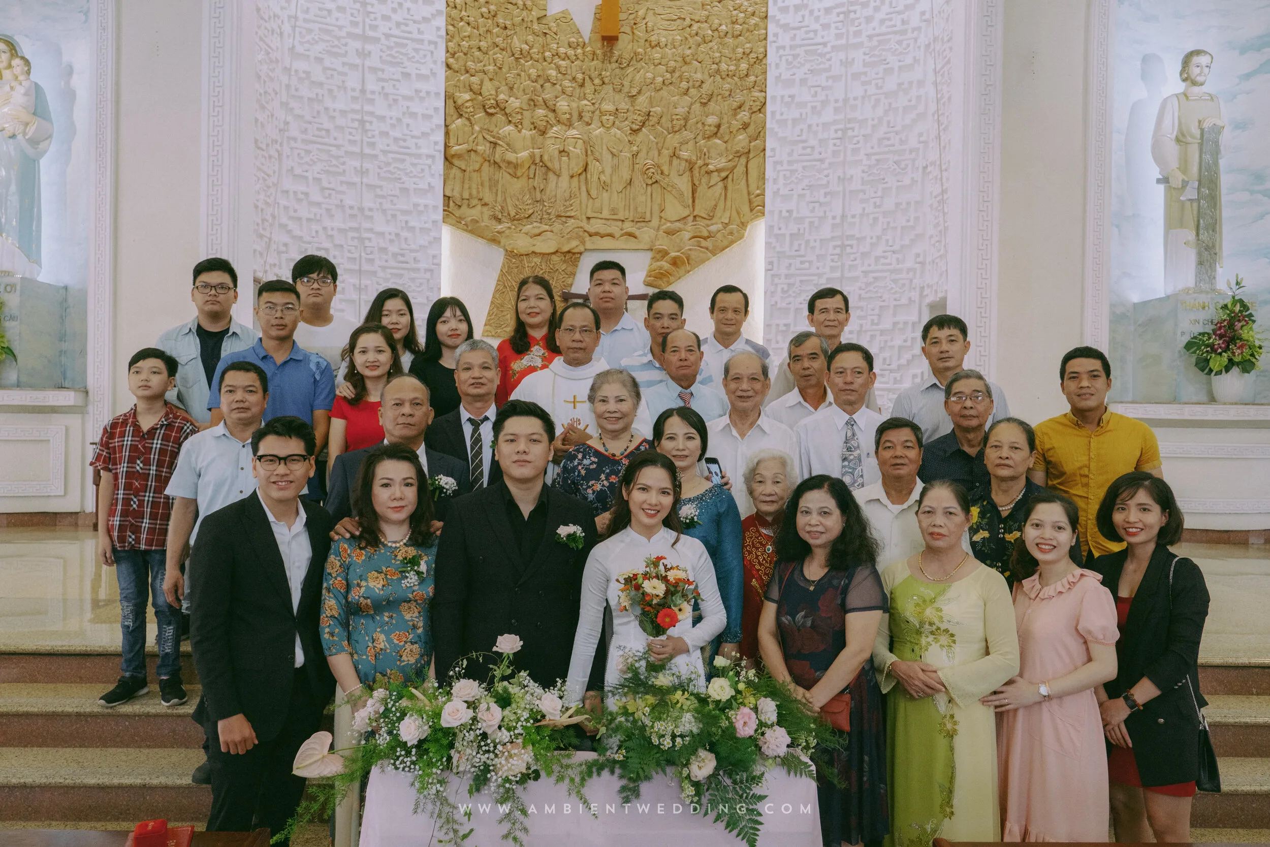 Nhung & Nguyên, Church Wedding Ceremony in Sài Gòn — Pham Si Luan Photography (48)