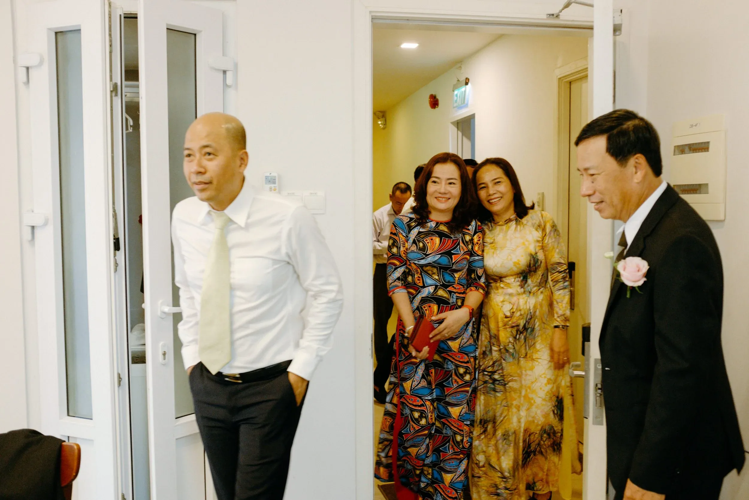 Phuong & Huy, Wedding Day in Saigon — Pham Si Luan Photography (8)