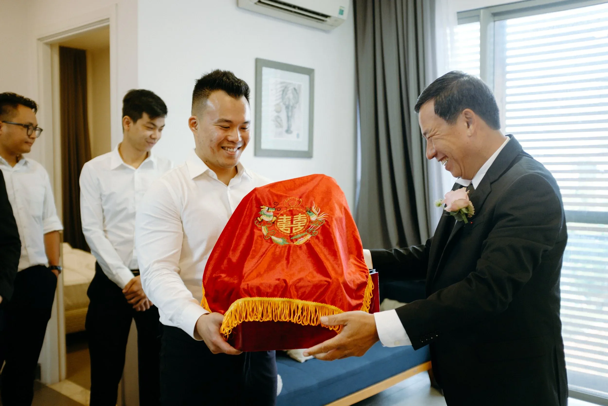 Phuong & Huy, Wedding Day in Saigon — Pham Si Luan Photography (11)
