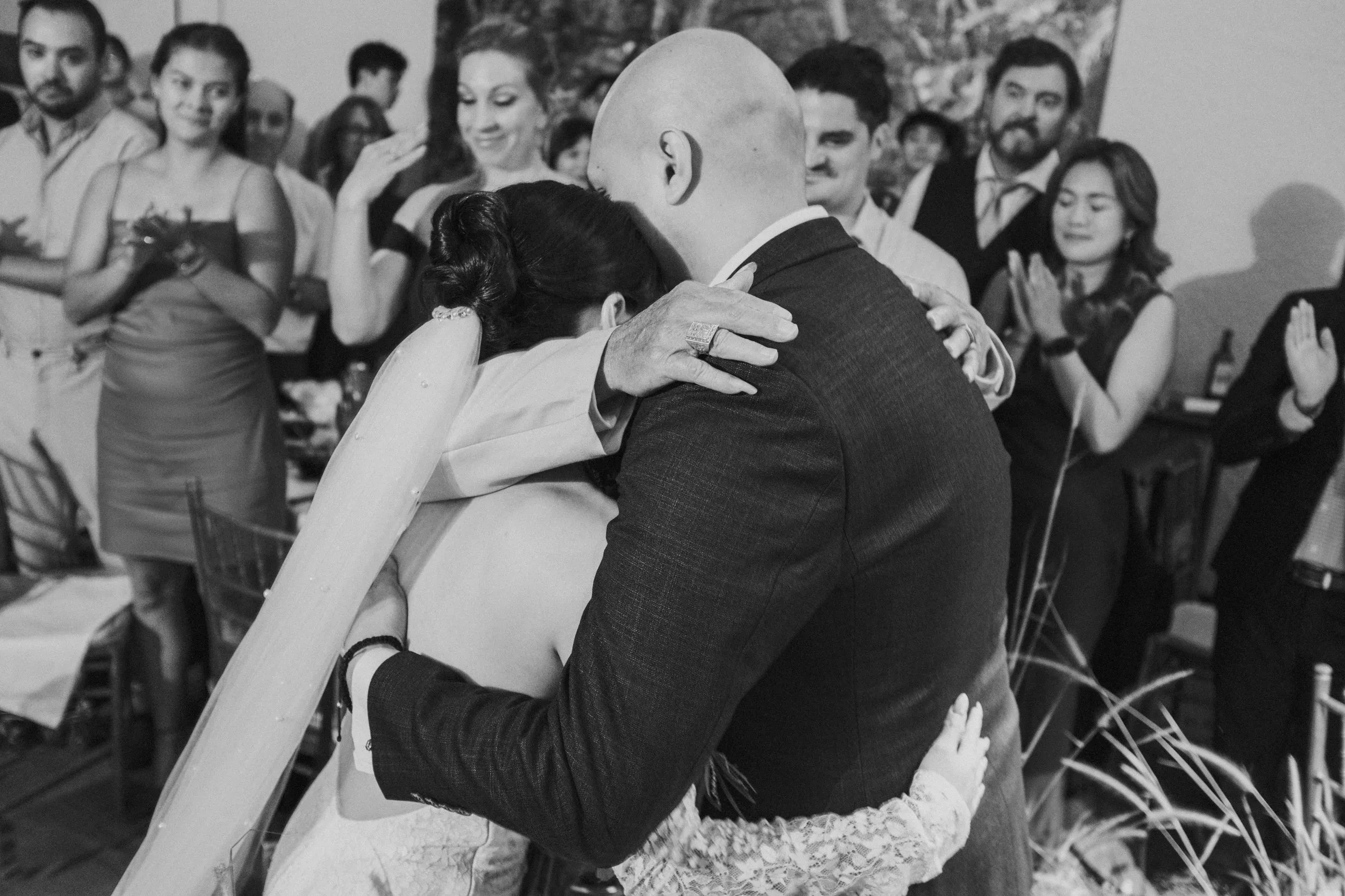 Razi & Charlie, Wedding Ceremony in Sài Gòn — Pham Si Luan Photography (80)