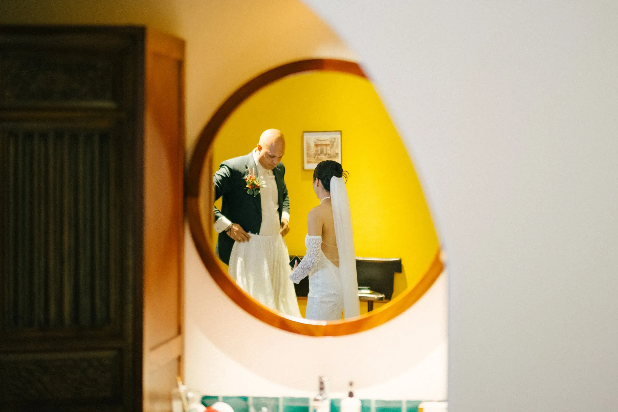 Razi & Charlie, Wedding Ceremony in Sài Gòn — Pham Si Luan Photography (121)