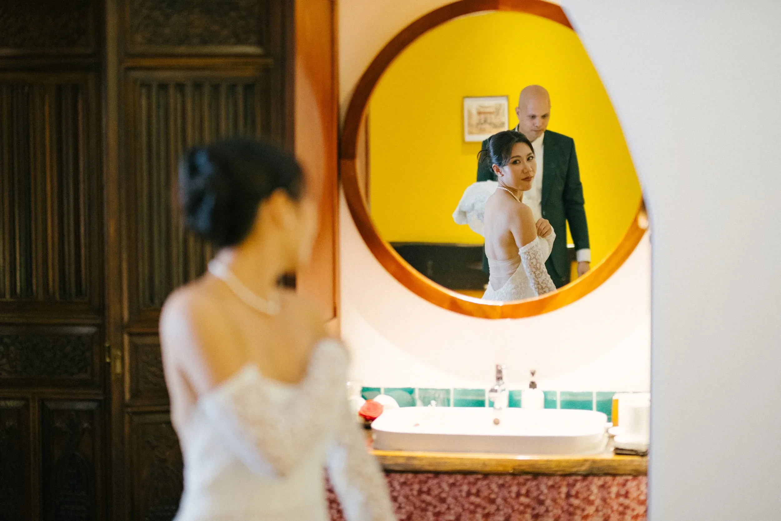 Razi & Charlie, Wedding Ceremony in Sài Gòn — Pham Si Luan Photography (123)