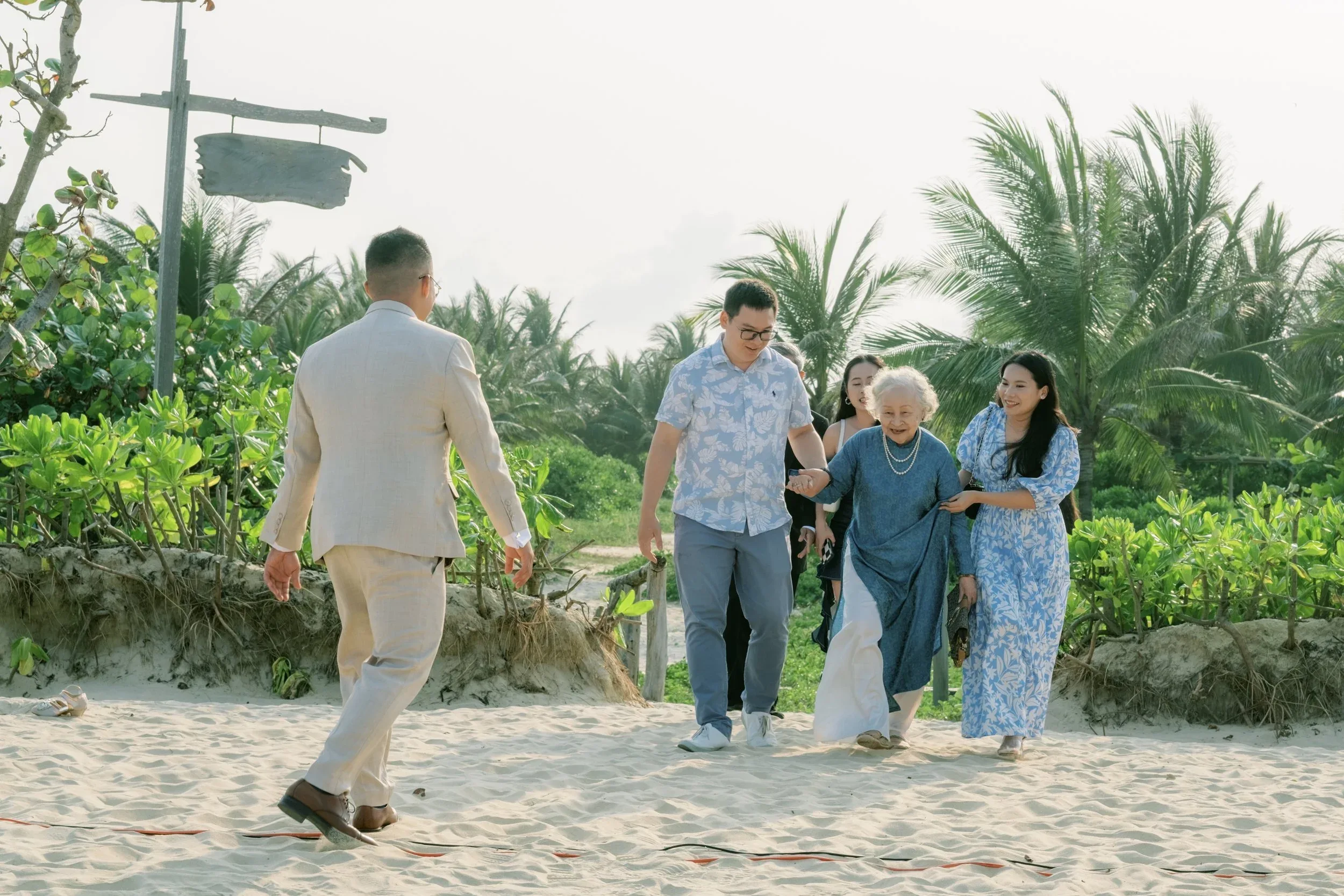 Thanh & Jo, Wedding Day in Quy Nhơn — Pham Si Luan Photography (68)