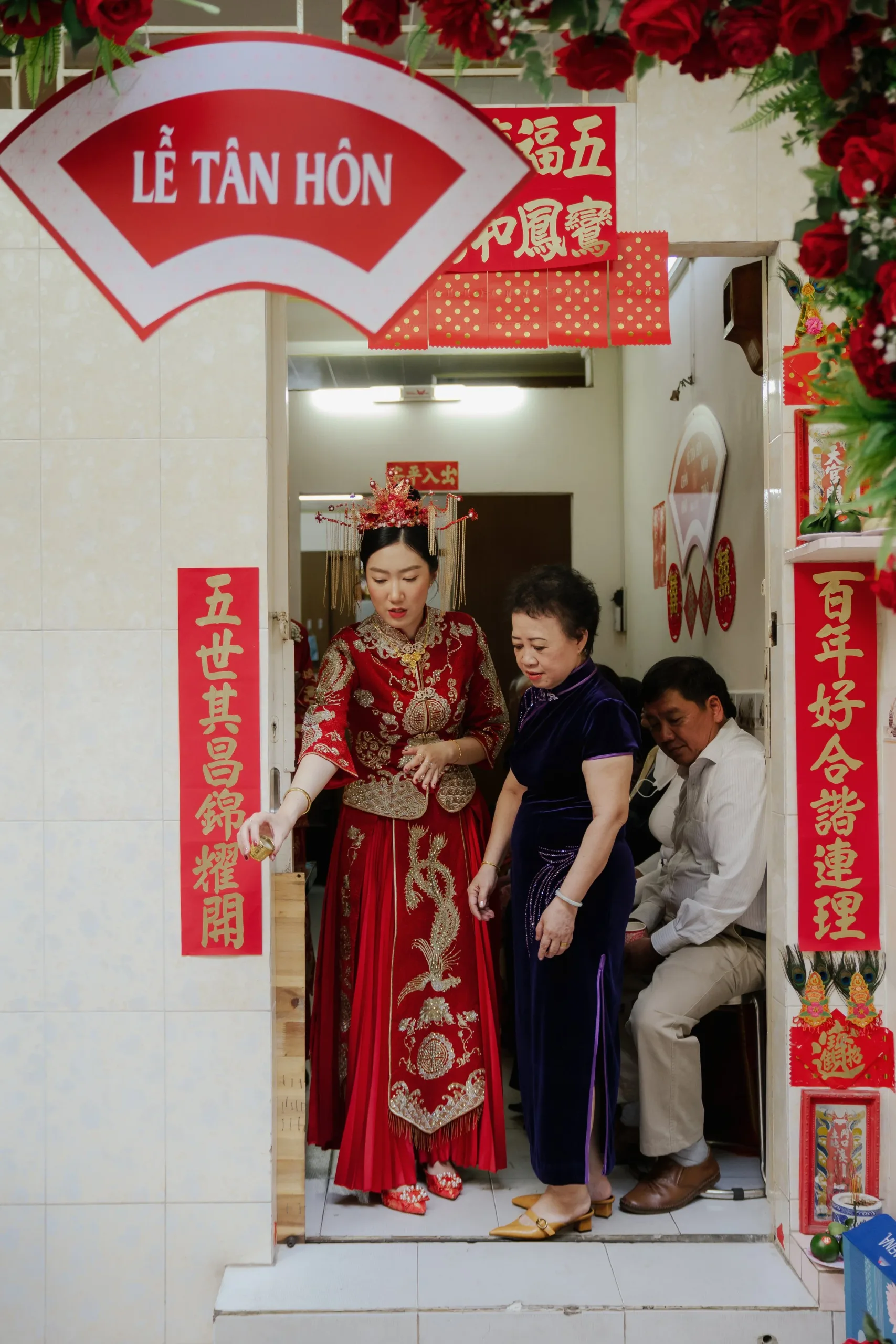Thảo & Hào, Wedding Day in Sài Gòn — Pham Si Luan Photography (45)