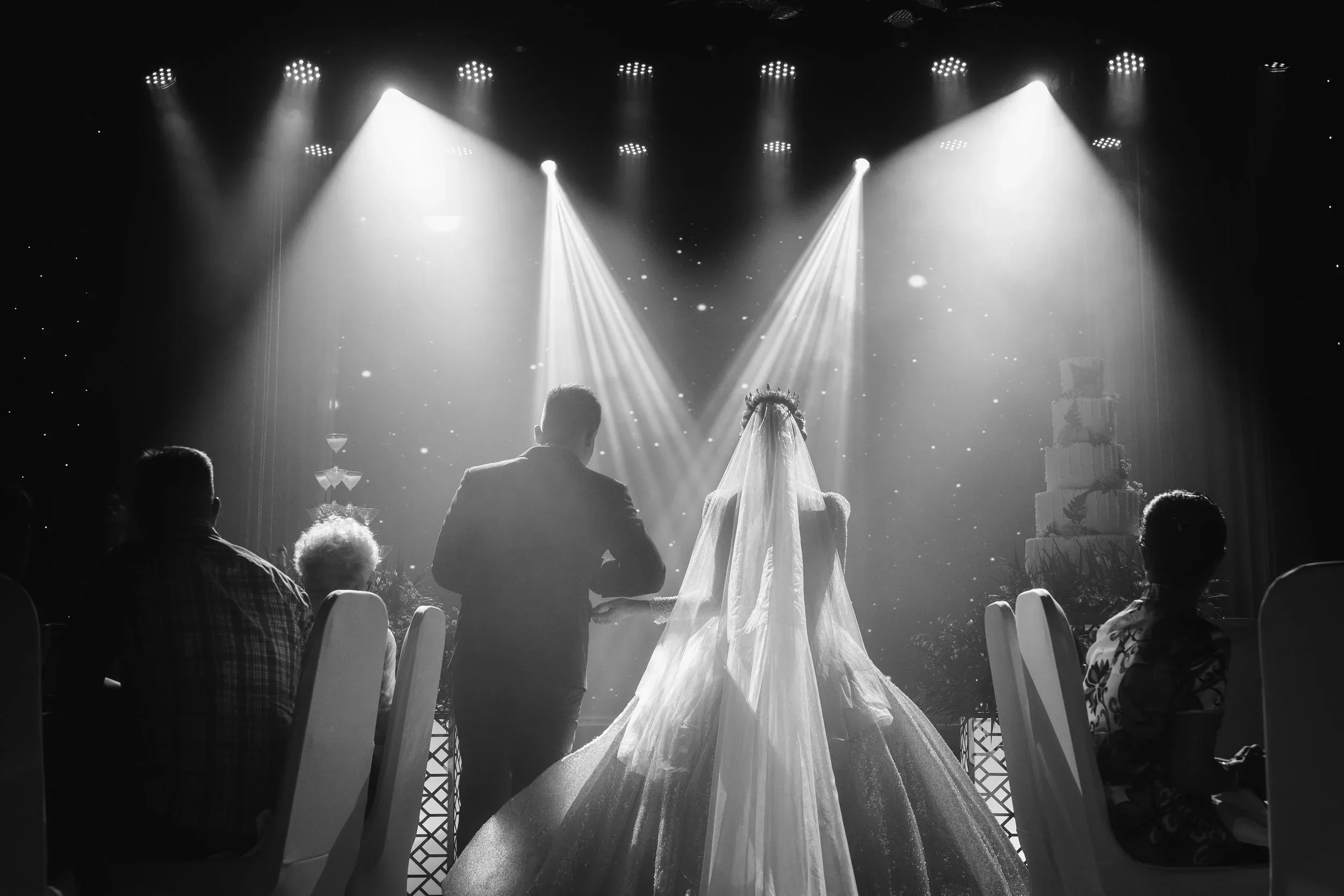 Thảo & Hào, Wedding Day in Sài Gòn — Pham Si Luan Photography (85)