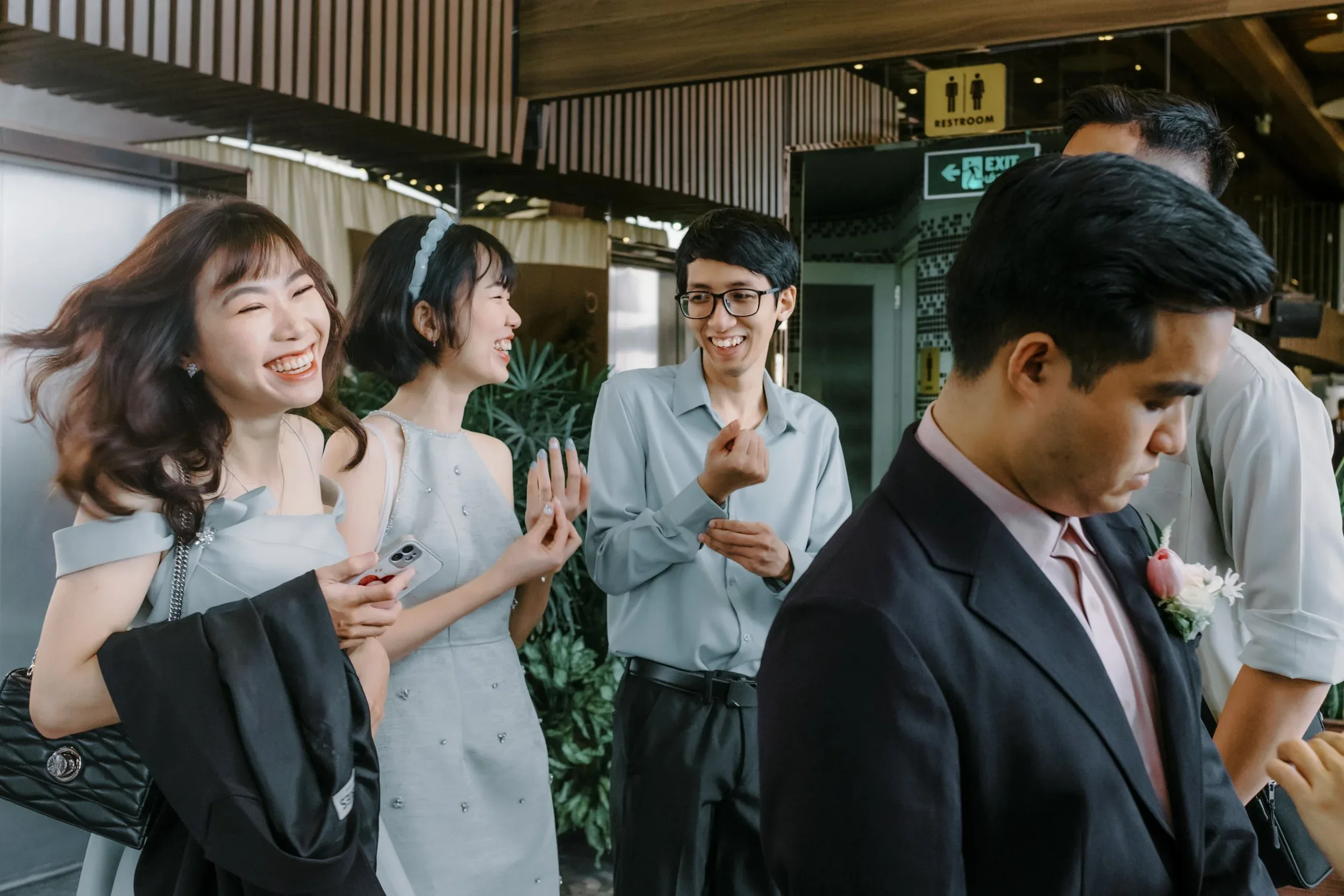 Thương & Bách, Wedding Day in Sài Gòn — Pham Si Luan Photography (11)