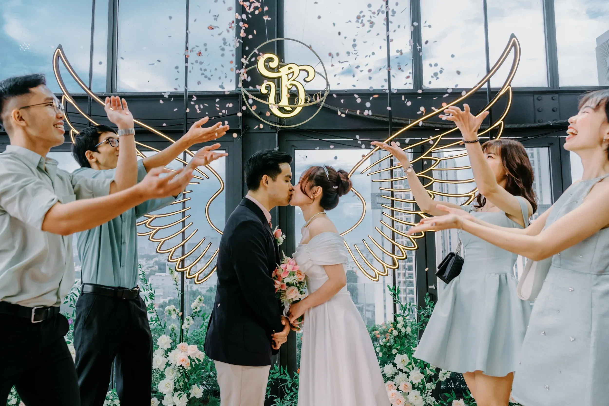 Thương & Bách, Wedding Day in Sài Gòn — Pham Si Luan Photography (28)