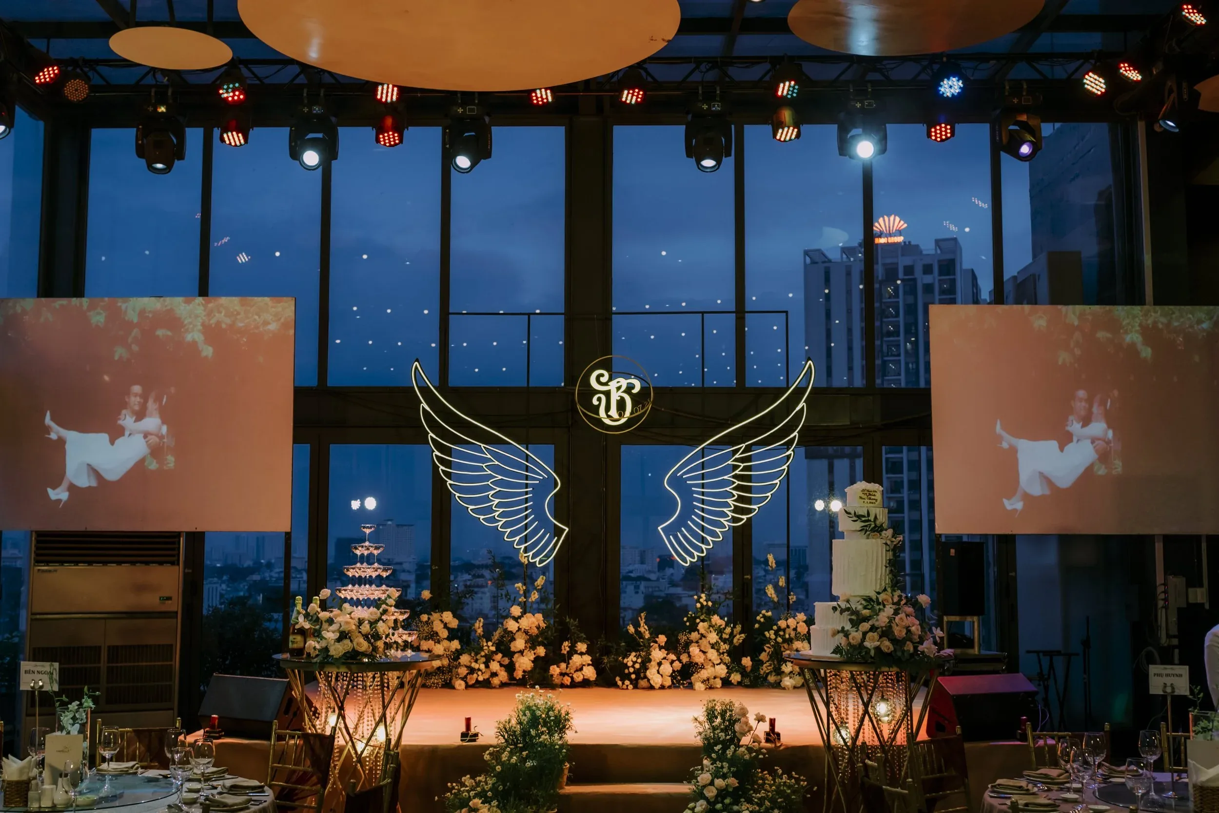 Thương & Bách, Wedding Day in Sài Gòn — Pham Si Luan Photography (38)