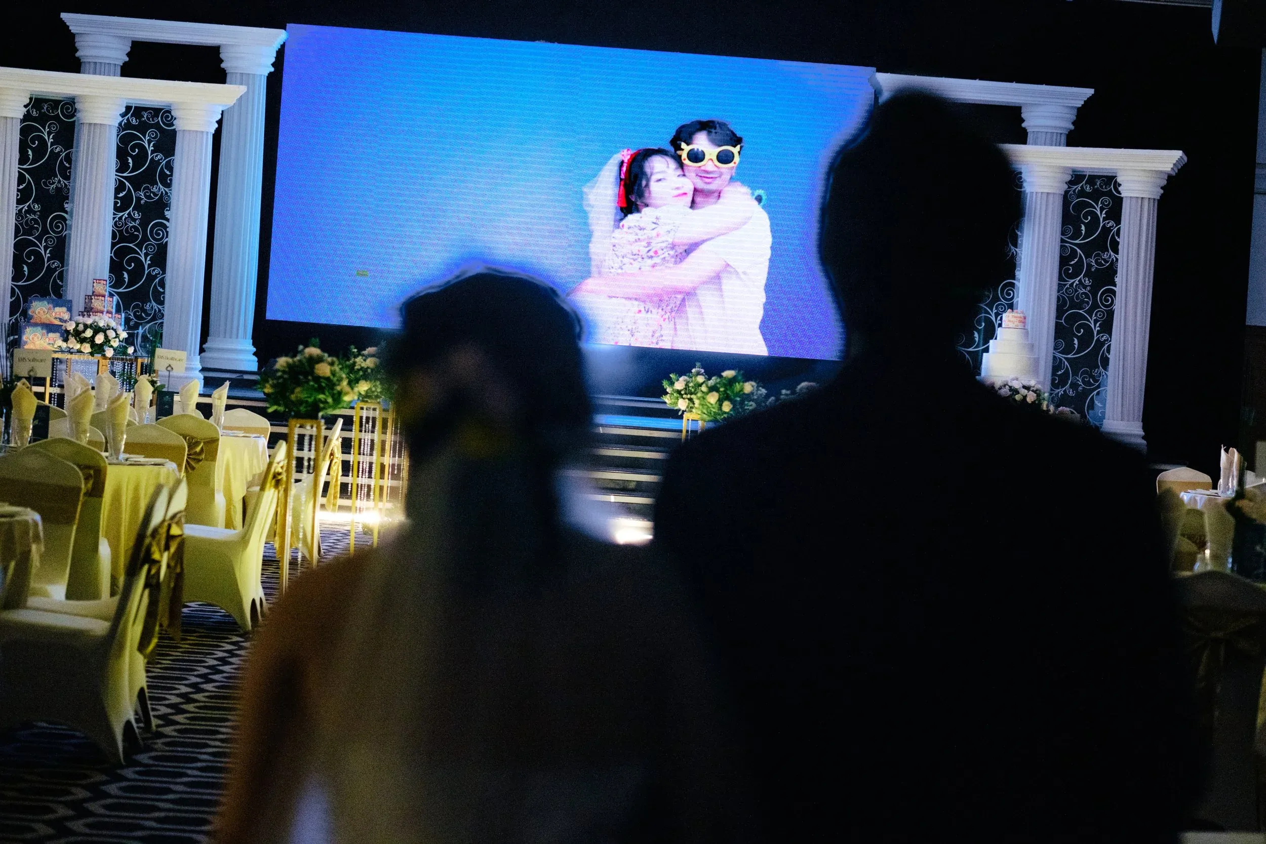 Huy & Huyên, Tiệc Báo Hỷ Sài Gòn — Pham Si Luan Photography (49)