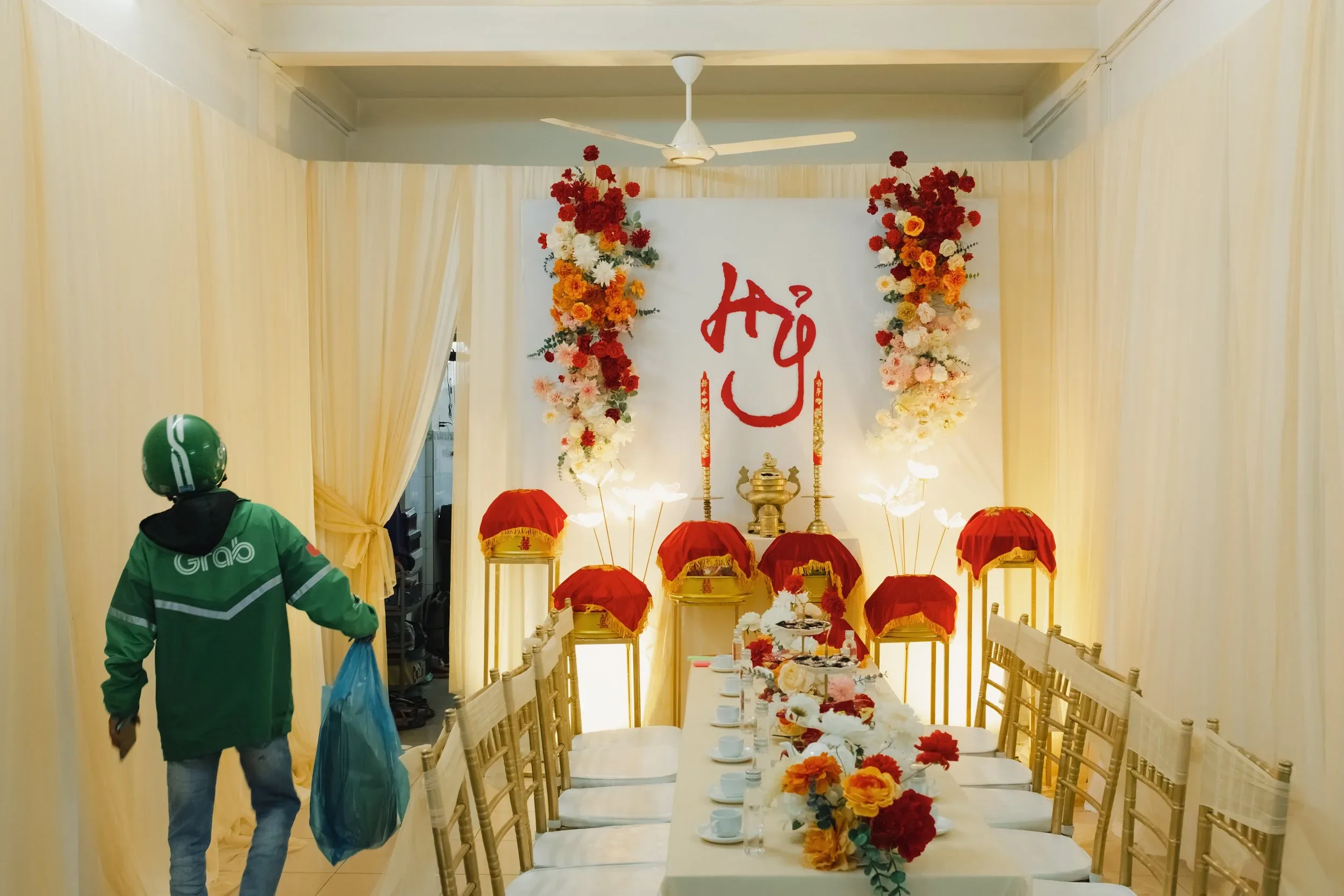 Vy & Phúc, Wedding Day in Sài Gòn — Pham Si Luan Photography (9)