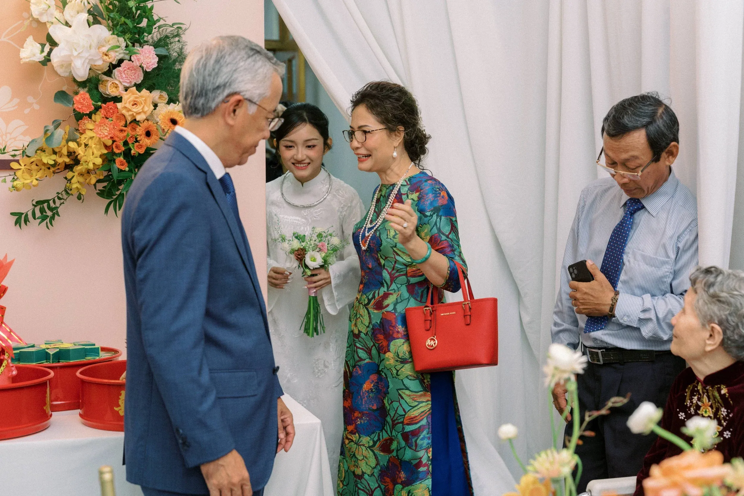 Thy & Tĩnh, Wedding Traditional Ceremony in Sài Gòn — Pham Si Luan Photography (38)