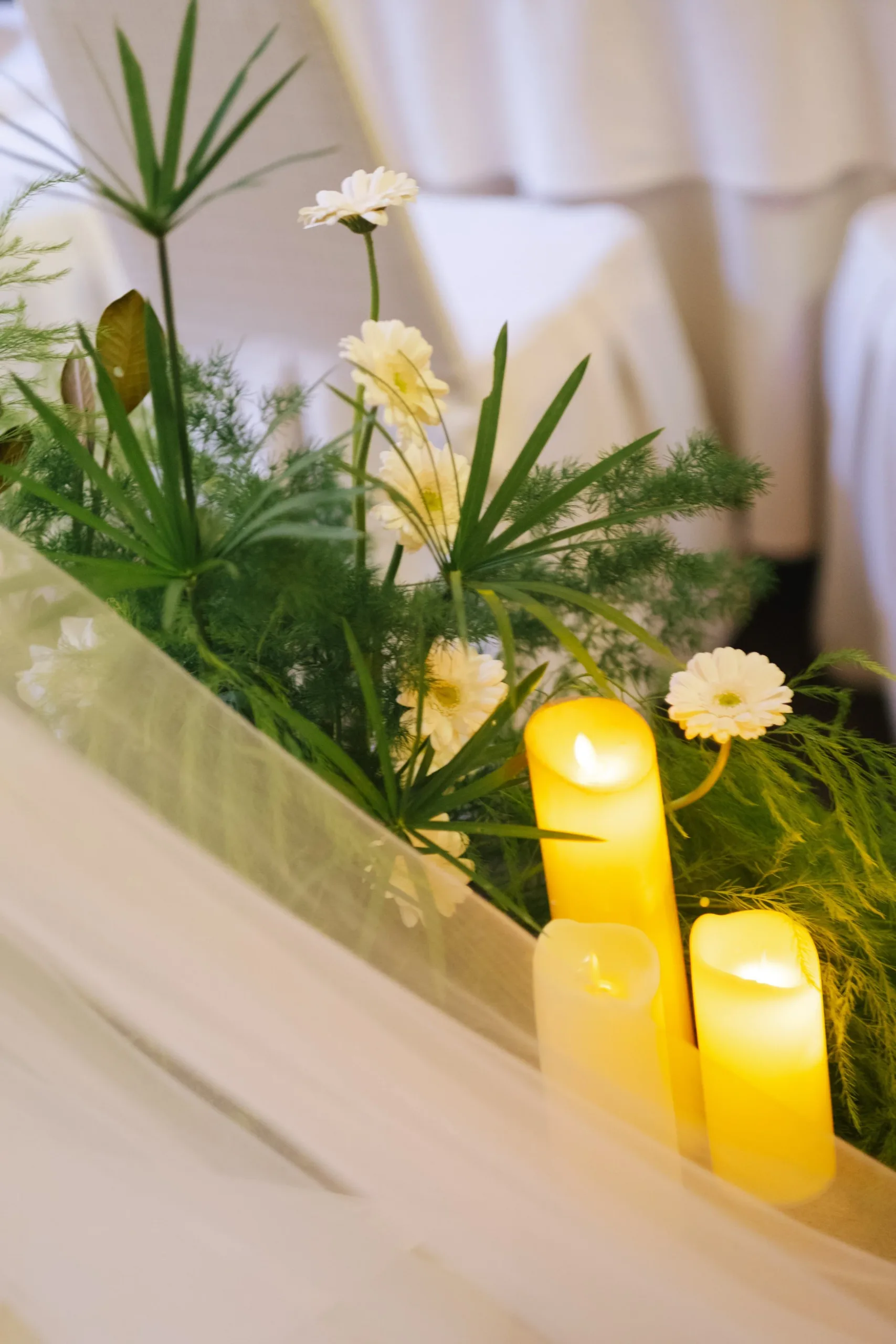 Thư & Toàn, Wedding Reception at White Palace — Pham Si Luan Photography (7)