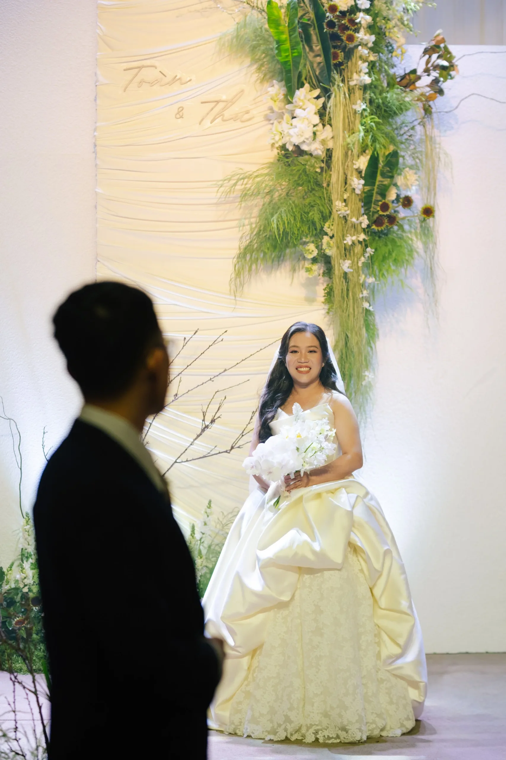 Thư & Toàn, Wedding Reception at White Palace — Pham Si Luan Photography (10)