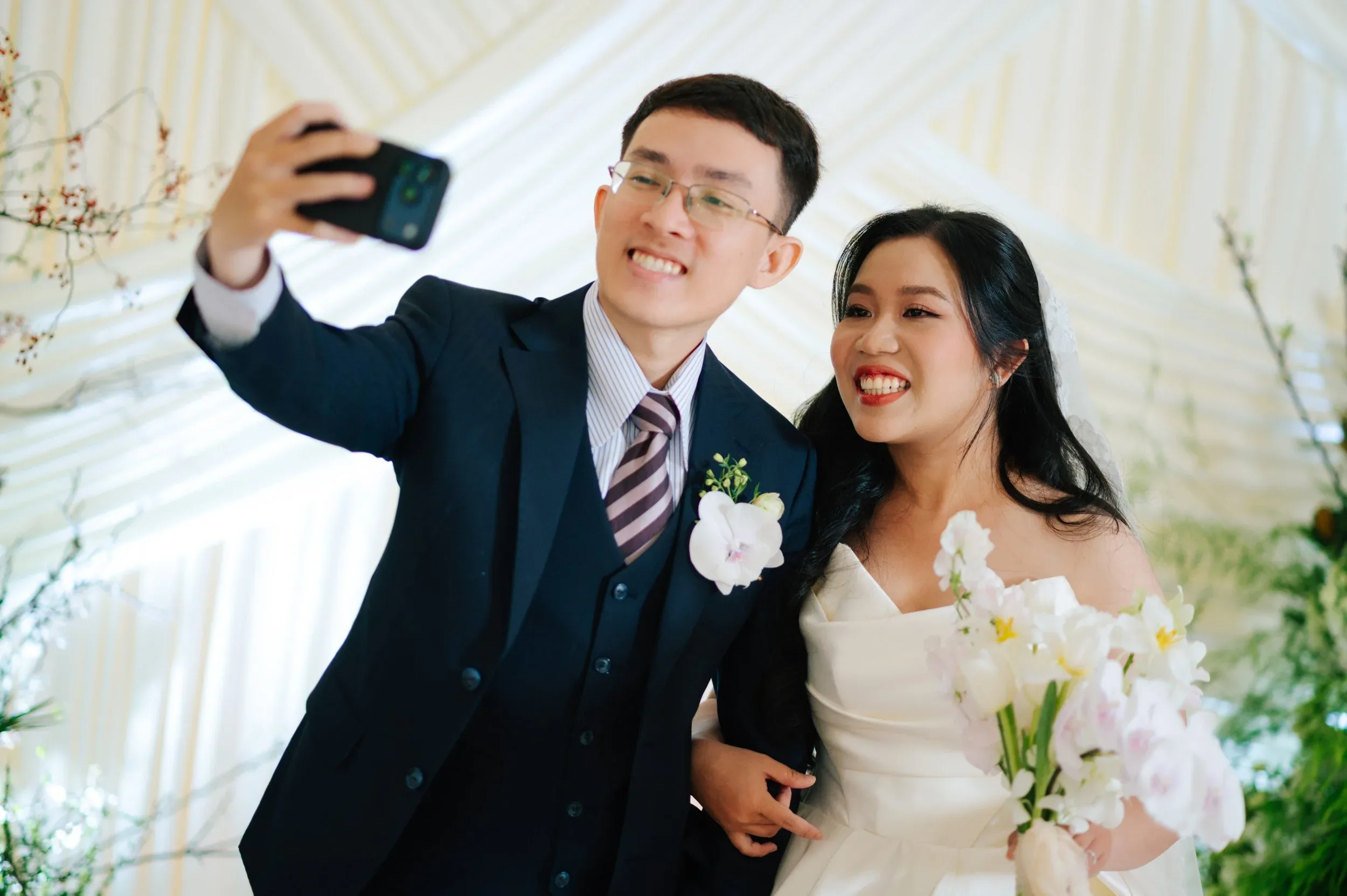Thư & Toàn, Wedding Reception at White Palace — Pham Si Luan Photography (19)