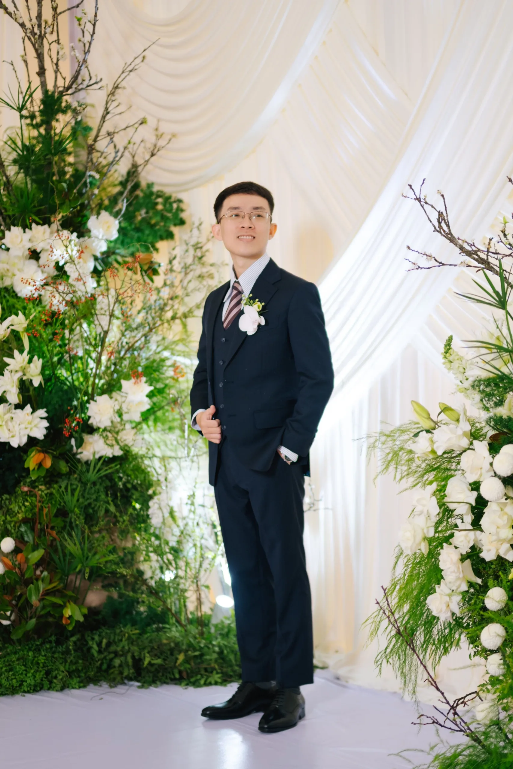 Thư & Toàn, Wedding Reception at White Palace — Pham Si Luan Photography (23)
