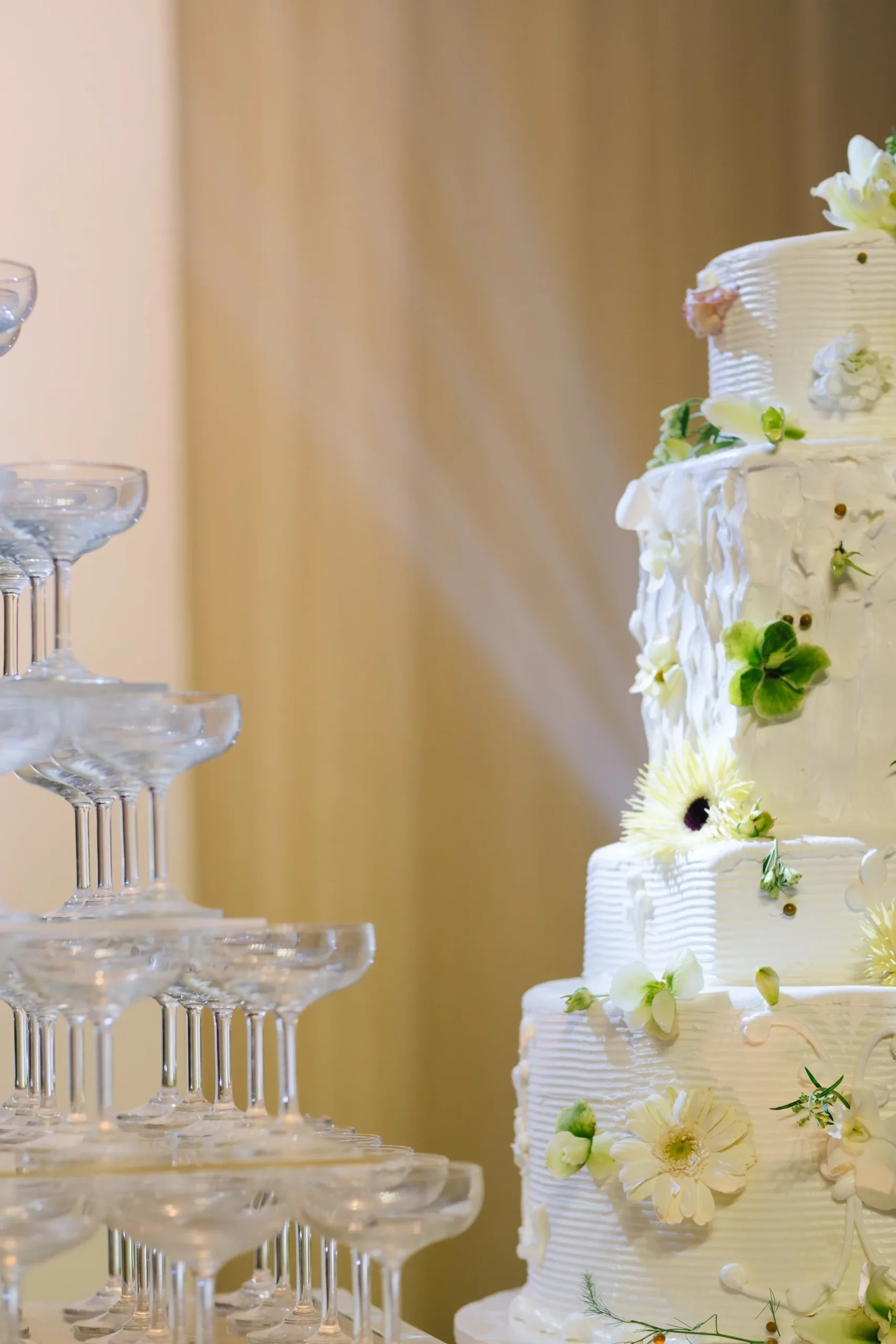 Thư & Toàn, Wedding Reception at White Palace — Pham Si Luan Photography (31)