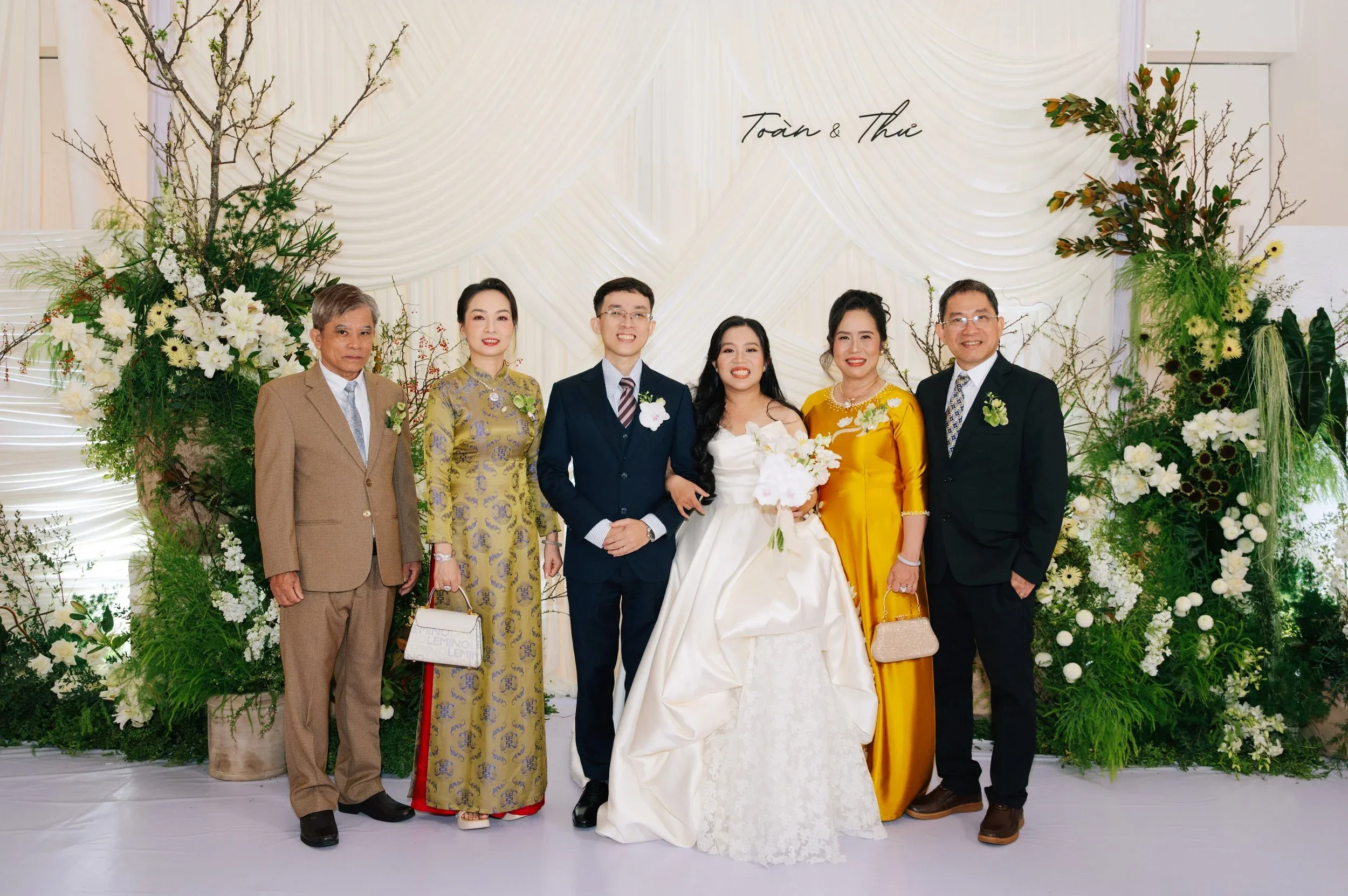 Thư & Toàn, Wedding Reception at White Palace — Pham Si Luan Photography (34)