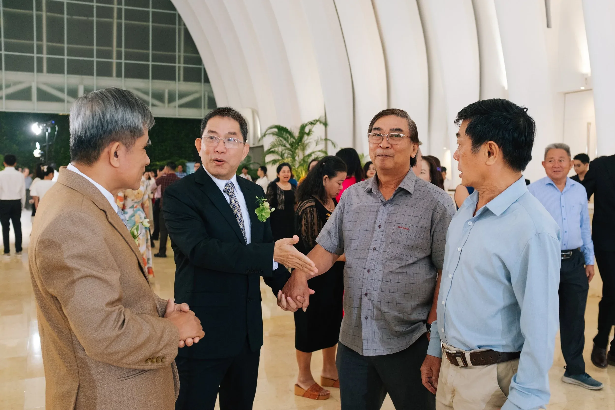 Thư & Toàn, Wedding Reception at White Palace — Pham Si Luan Photography (48)