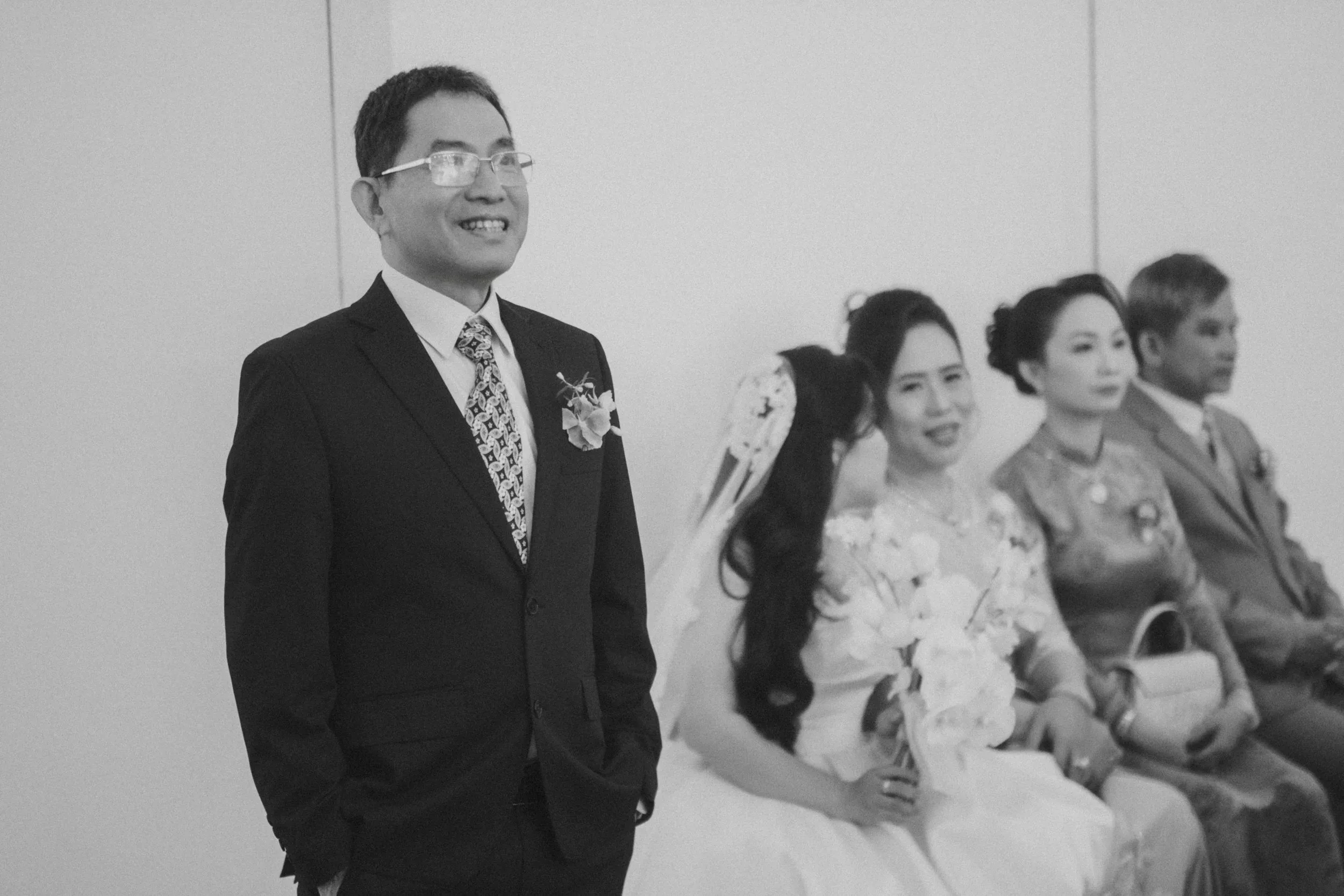 Thư & Toàn, Wedding Reception at White Palace — Pham Si Luan Photography (56)