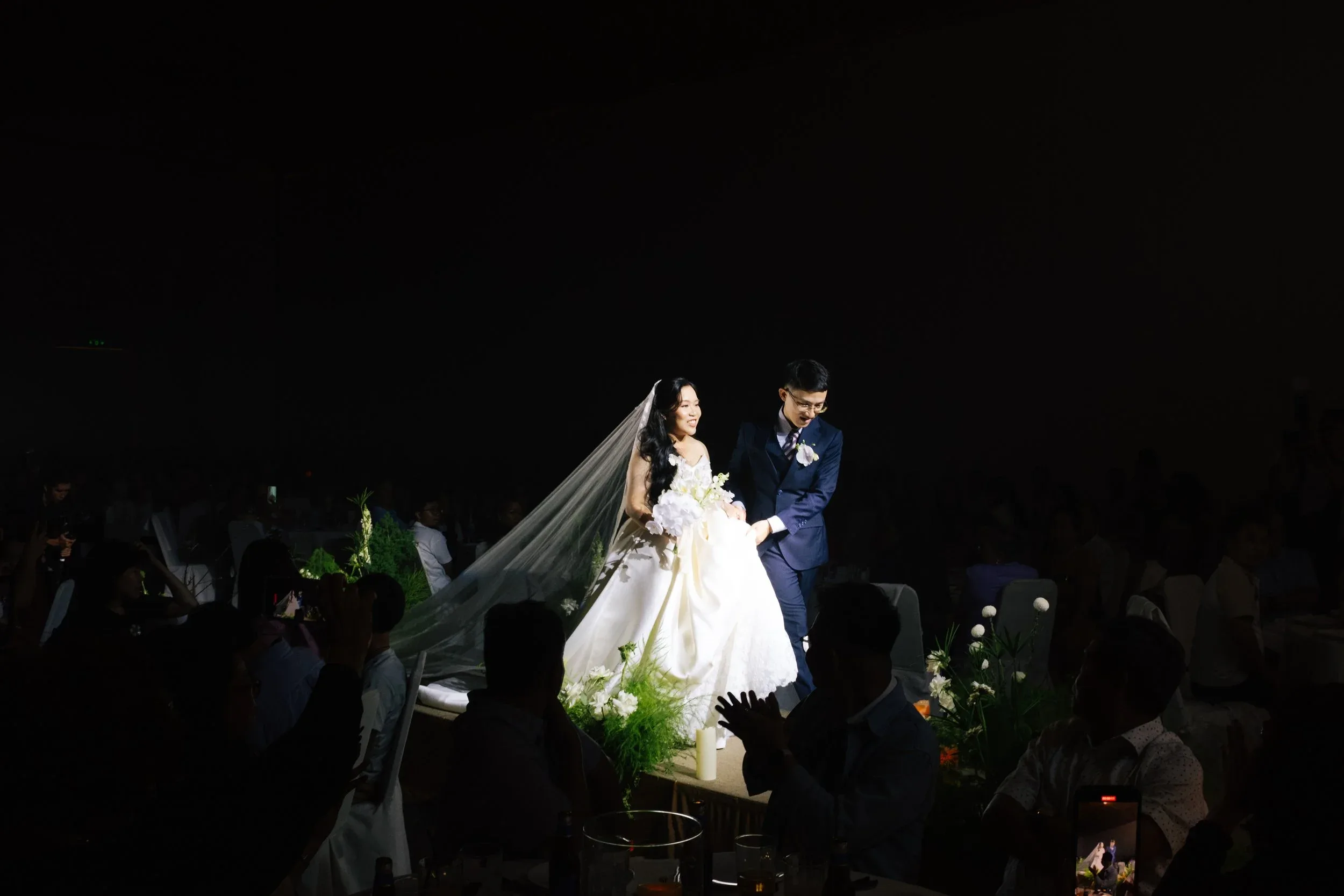 Thư & Toàn, Wedding Reception at White Palace — Pham Si Luan Photography (63)