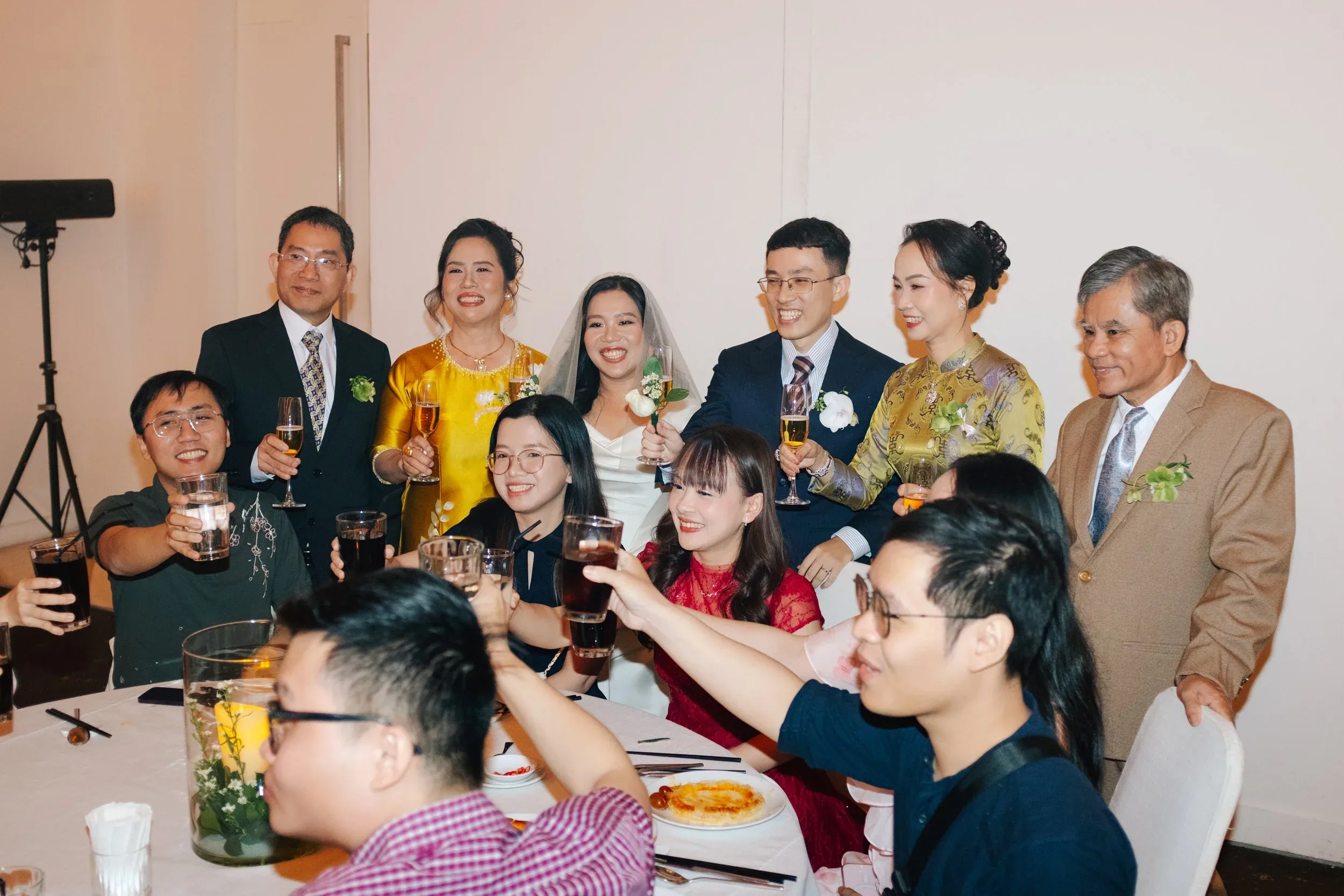Thư & Toàn, Wedding Reception at White Palace — Pham Si Luan Photography (85)