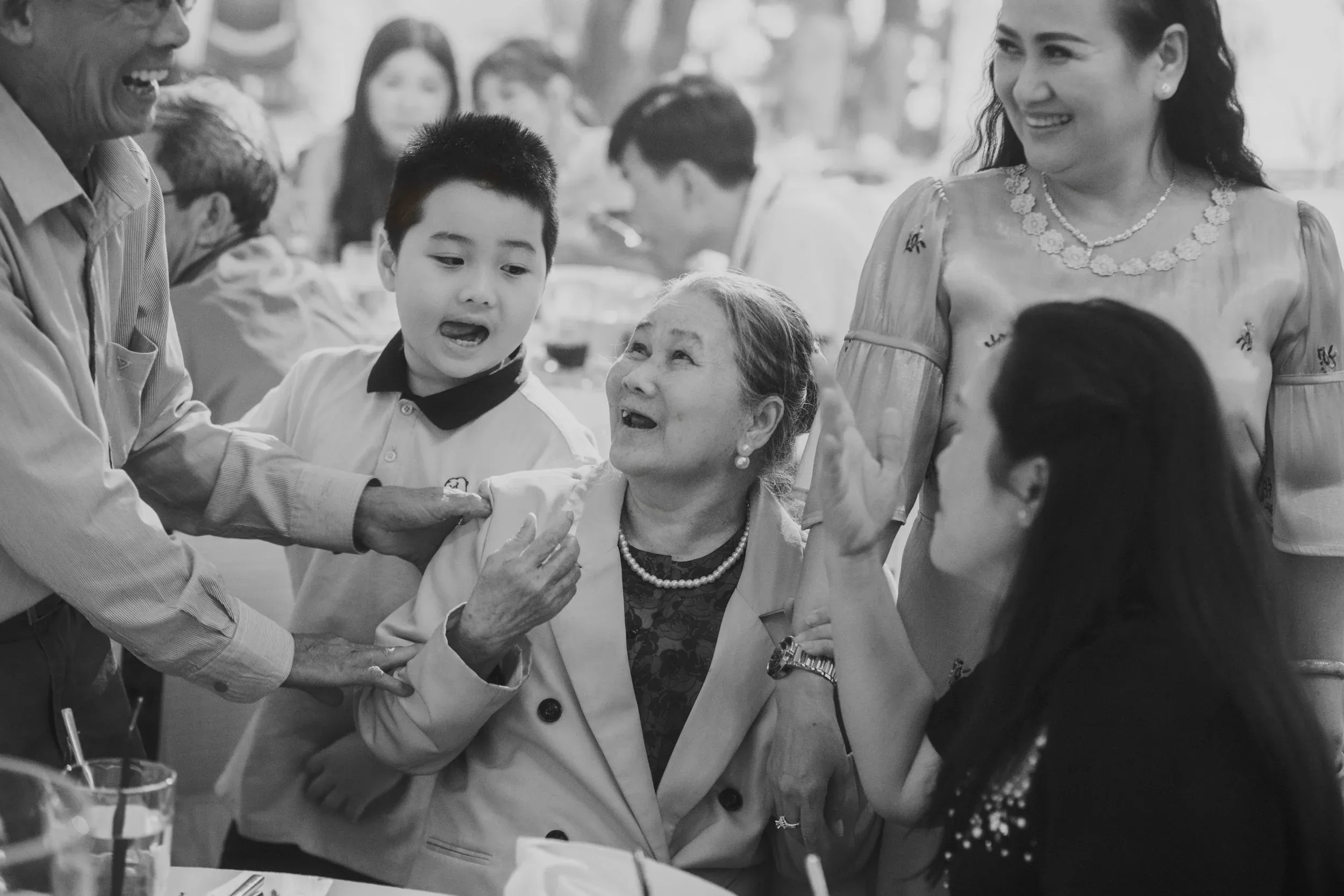 Thư & Toàn, Wedding Reception at White Palace — Pham Si Luan Photography (104)