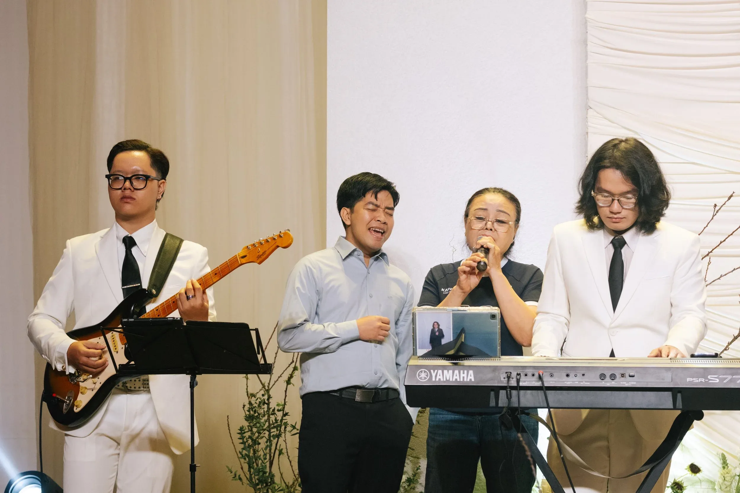 Thư & Toàn, Wedding Reception at White Palace — Pham Si Luan Photography (105)