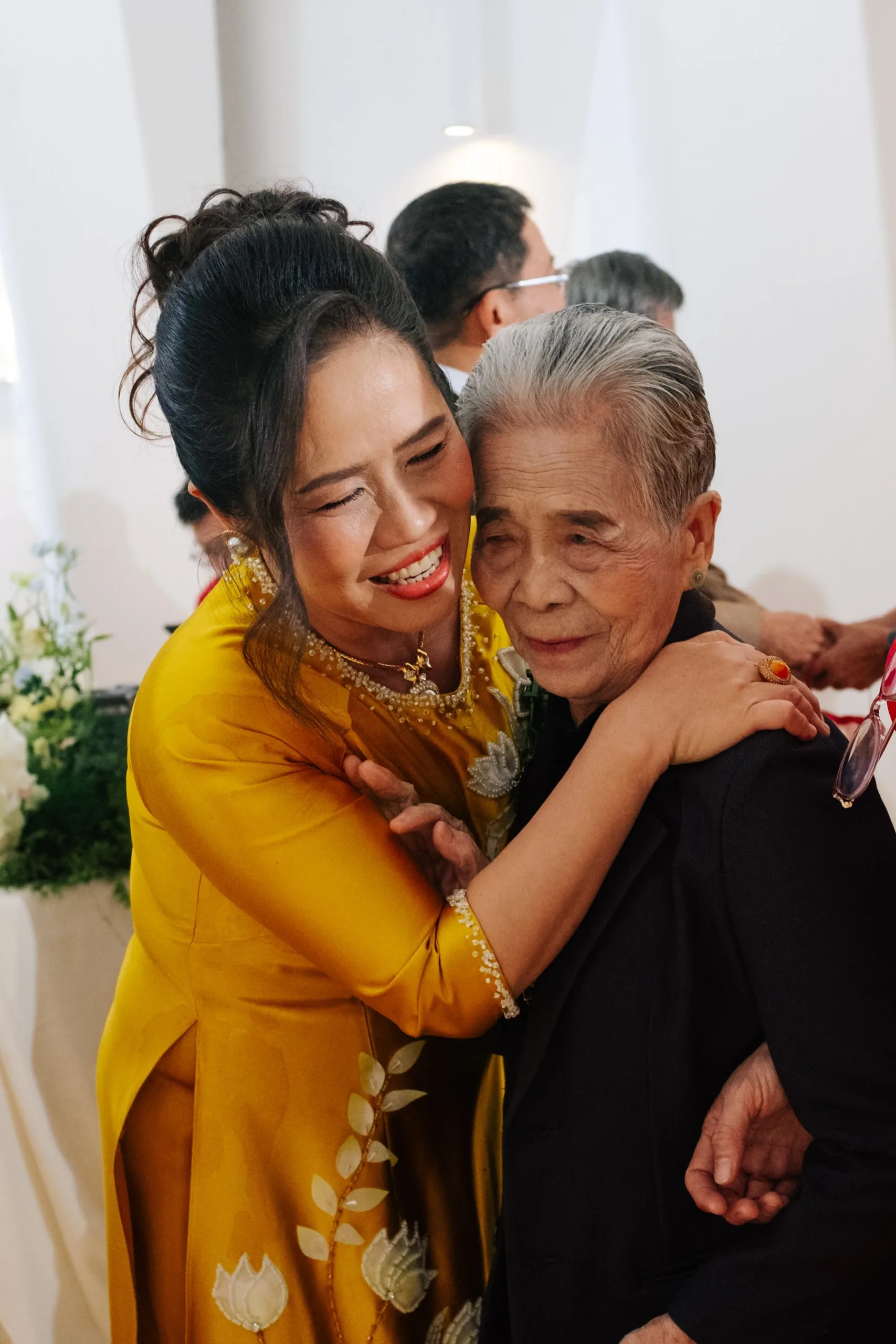 Thư & Toàn, Wedding Reception at White Palace — Pham Si Luan Photography (115)